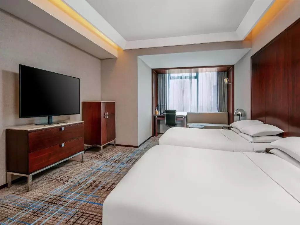 Renaissance Shanghai Zhongshan Park Hotel